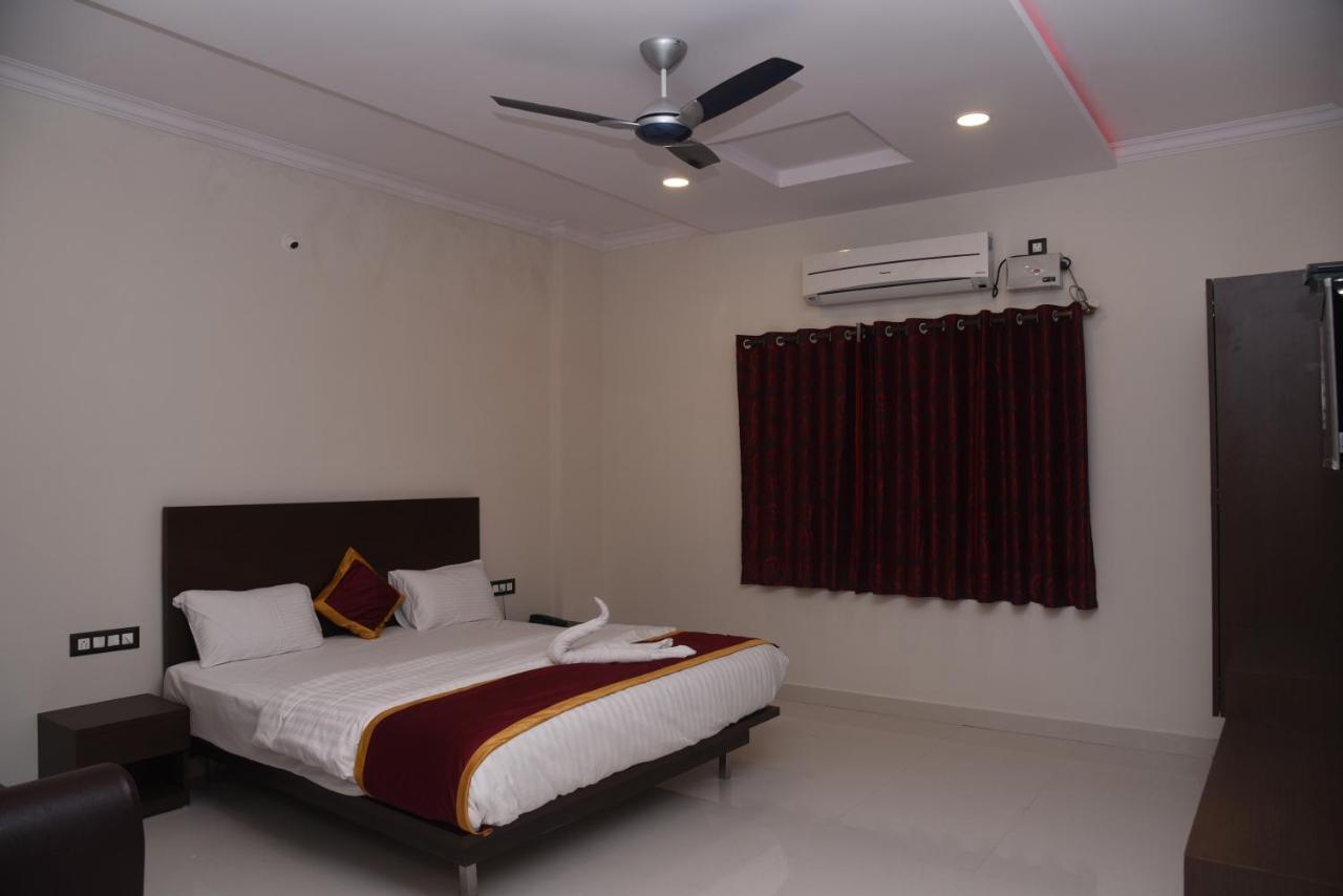 Chikmagalūr Hotel Grand Kubera المظهر الخارجي الصورة