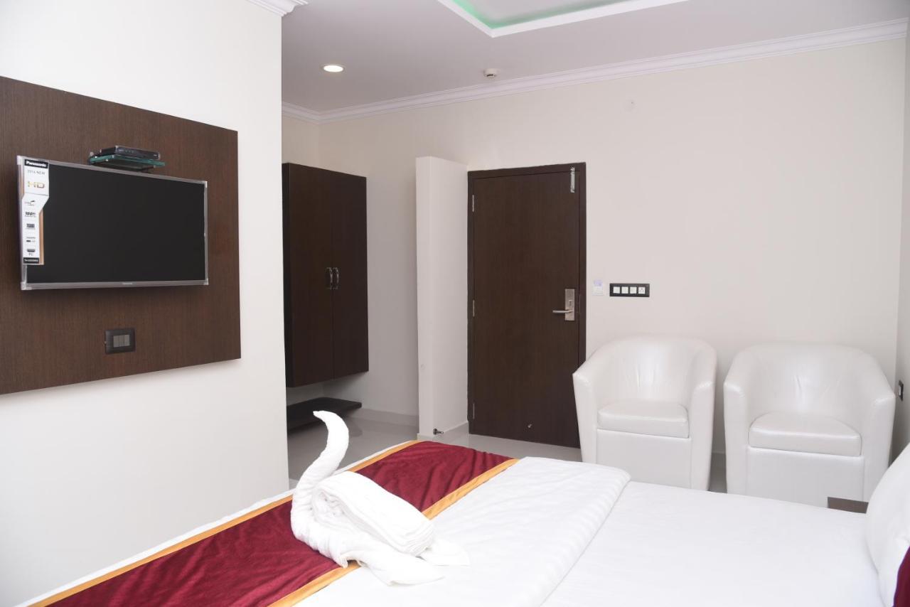 Chikmagalūr Hotel Grand Kubera المظهر الخارجي الصورة